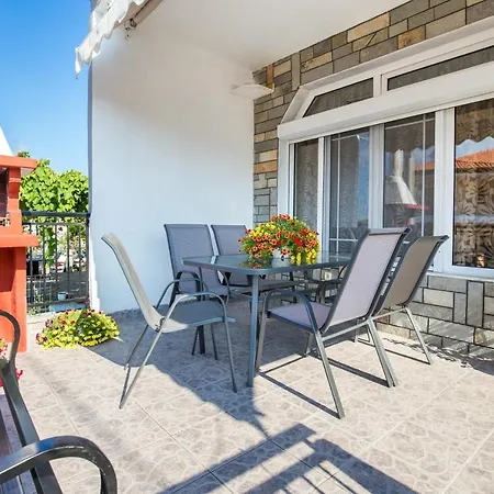 Case de vacanță Morfoula 's House