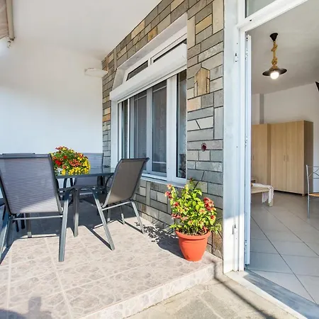 Case de vacanță Morfoula 's House Potos